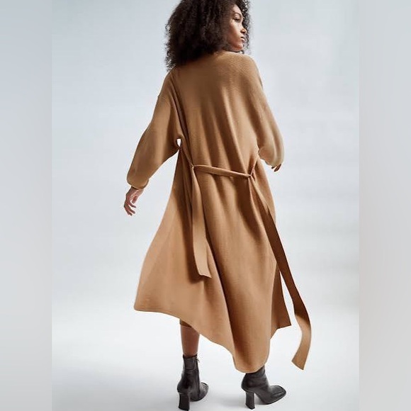 Aritzia Babaton TY Wrap Cardigan - Picture 2 of 10